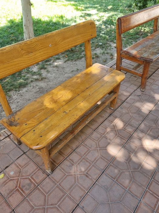 Yogoch stullar sotiladi donasi 350 000