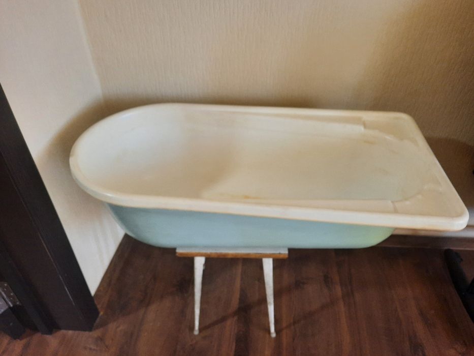 Продаю детскую ванночку.
