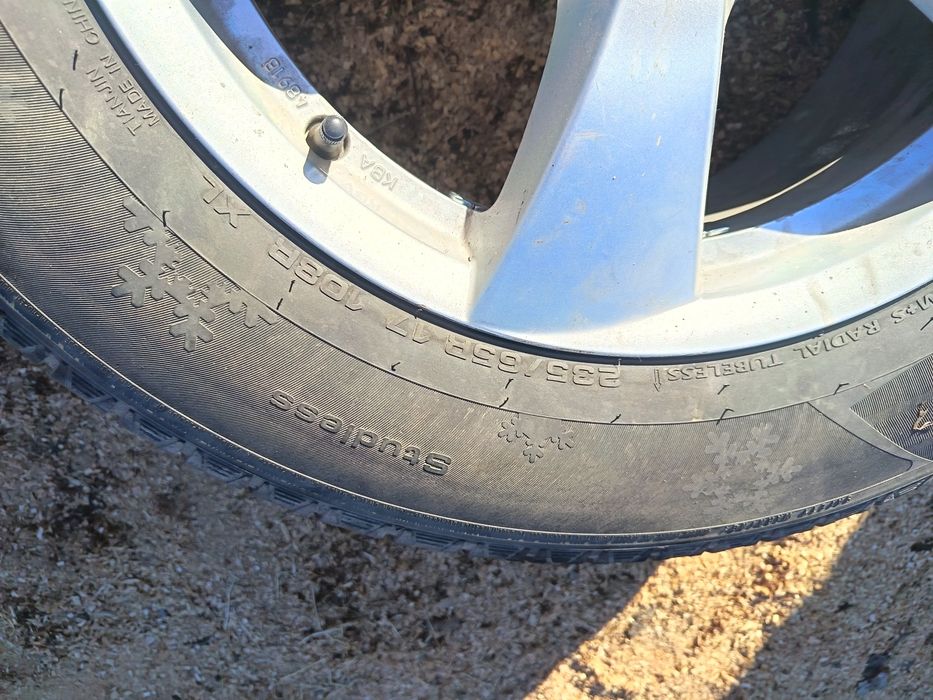Janta audi Q5  cu cauciuc iarna 235/65/17