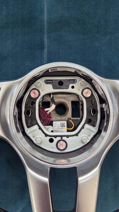 Волан с Airbag за Мерцедес GLC/GLE, C class, E class след 2018