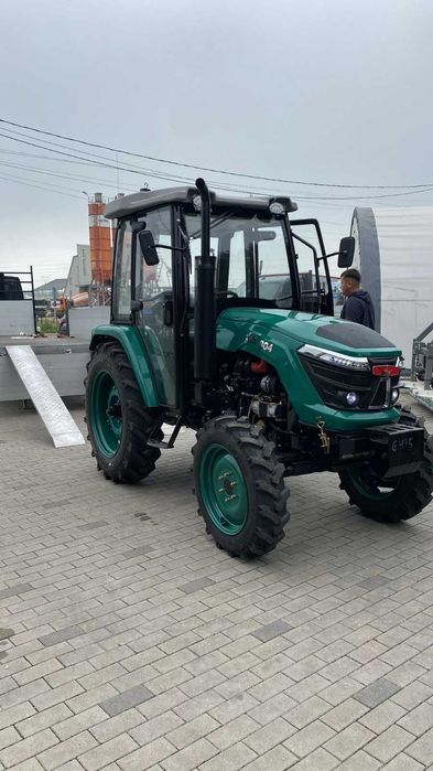 Tractor Konig 804, tractor cu cabina, tractor agricol