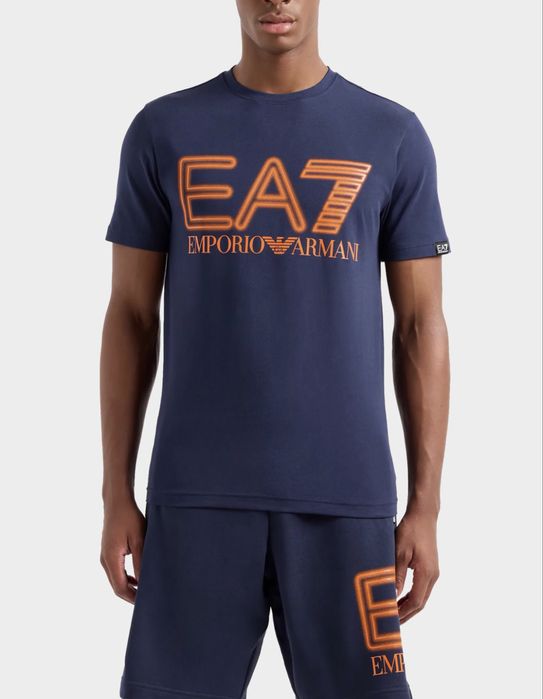 Продам футболки EA7