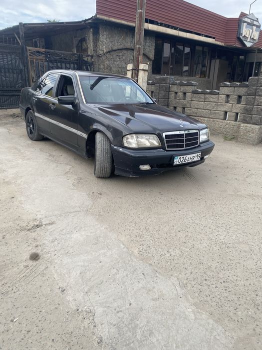 Продам  или обменяю мерседес 180с