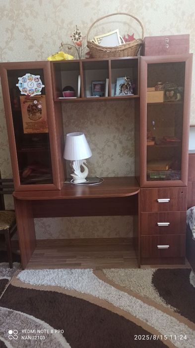 Продам компьютерный стол