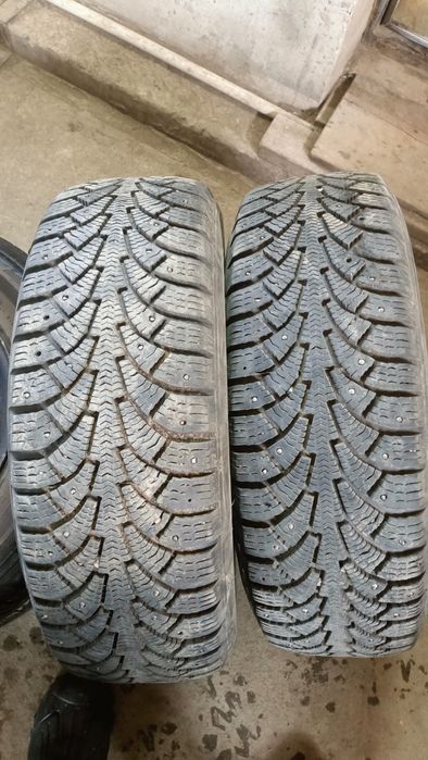 Продаю 2 покрышки 195/65/15 в отличном состоянии