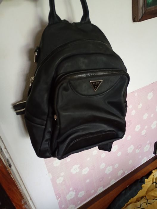 Ранички на Guess,Комплект 4 части-чанта,2 несесерчета,портмоне