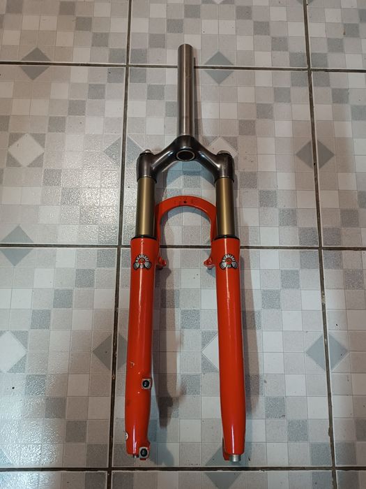 Furcă aer Manitou Mars 26 inch 1400 grame