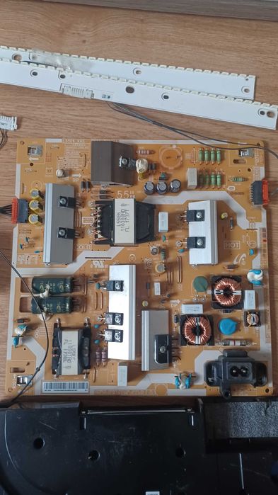 Samsung ue55mu6449uxzg piese