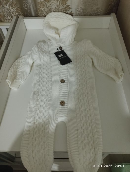 Продам новый вязаный ромпер, брали за 5800, продам за 3000.