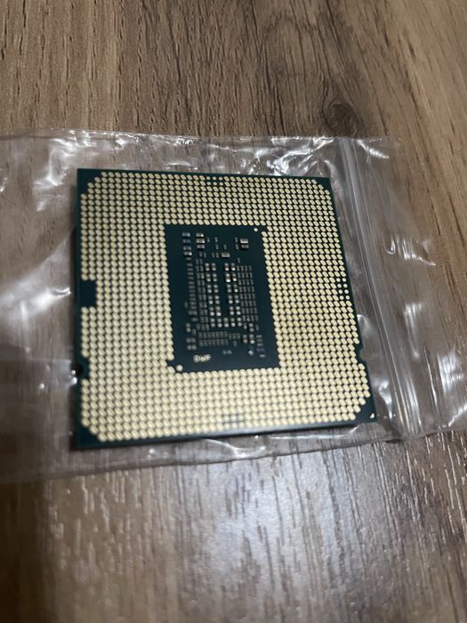 продам процессор i3-10100f