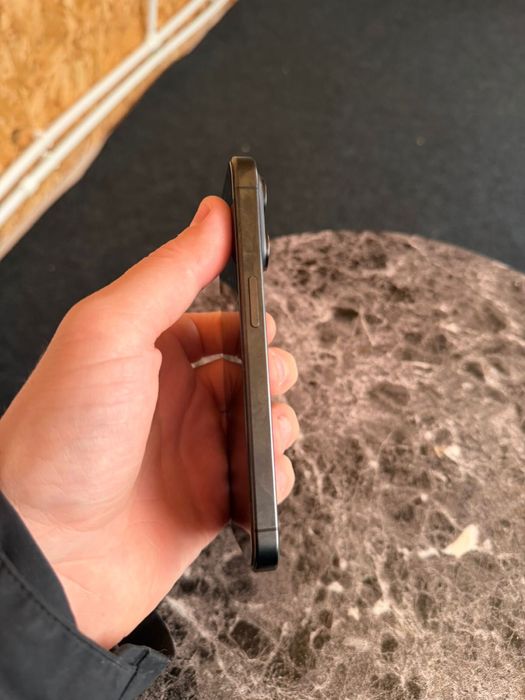 iPhone 15pro,128 gb,90% зарядка