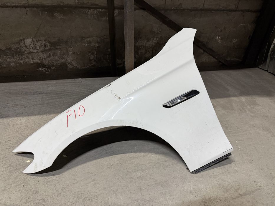Переднее крыло BMW 5 Series F10 (дорест)