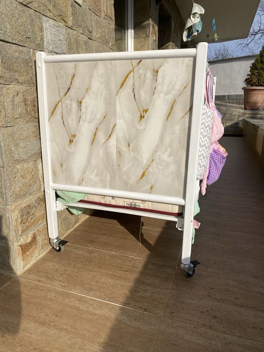 Детска кошара от дърво на колела