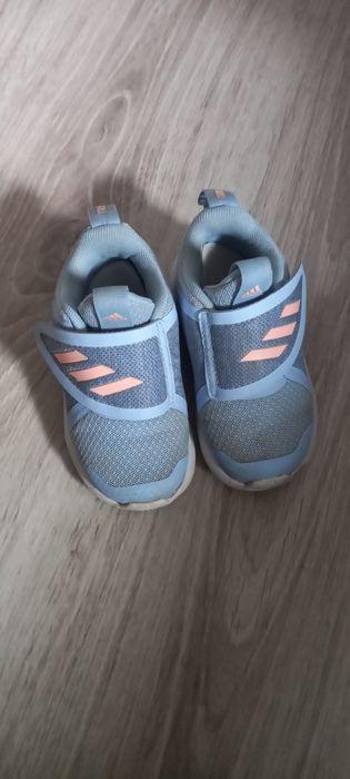 Кроссовки Адидас