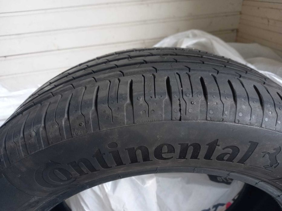 Vand 4 cauciucuri Continental noi