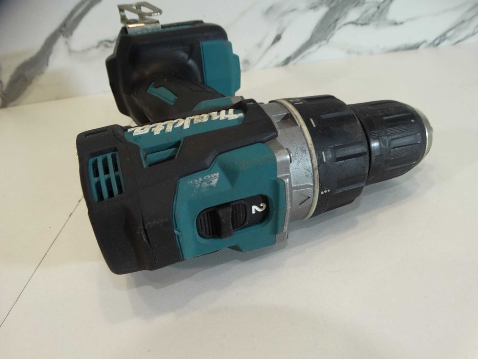 Makita DF 002G / 40 V / XGT - Професионален винтоверт