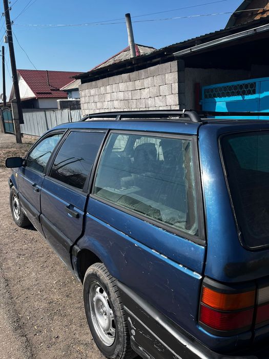 Продам пассат б3 на ходу обьем 1.8 моно