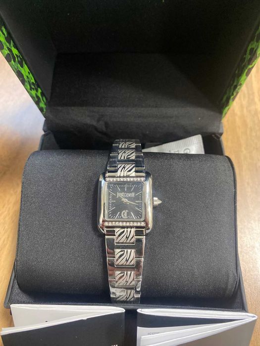 Дамски часовник Just Cavalli Animalier Sera Silver Black - JC1L384M0055, Чисто Нов