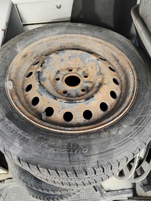 Продавам джанти 16 " 5х100 с гуми 205/60/16