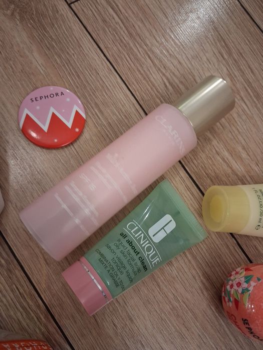 Комплект бяла козметика за 95лв всичко