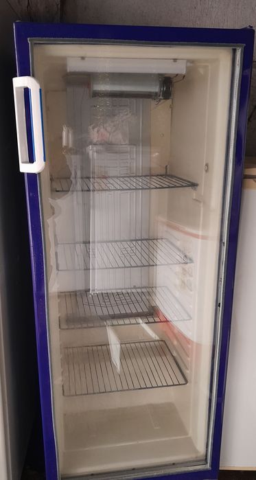 Холодильник Витрина