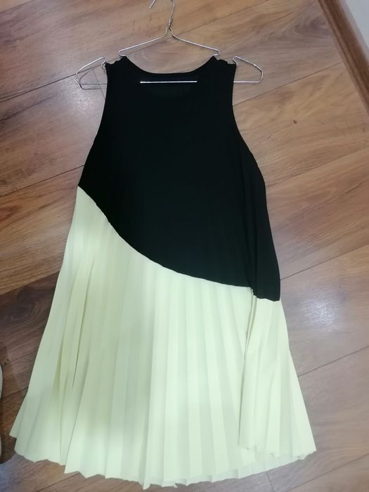 Официални и ежедневни рокли