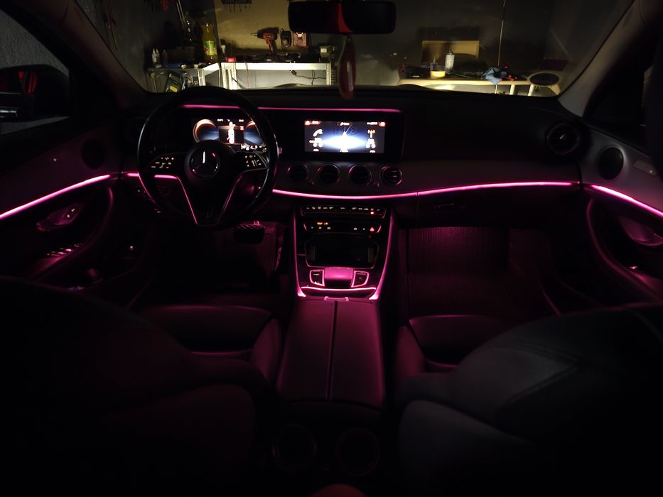 Montez lumini ambientale auto