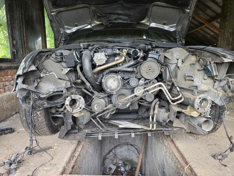 BMW E39 цяла за части