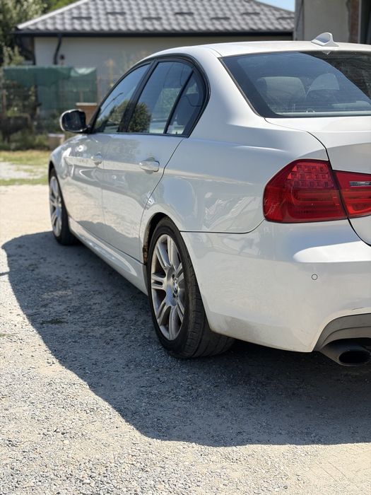 Dezmembrez bmw e90 facelift m pachet