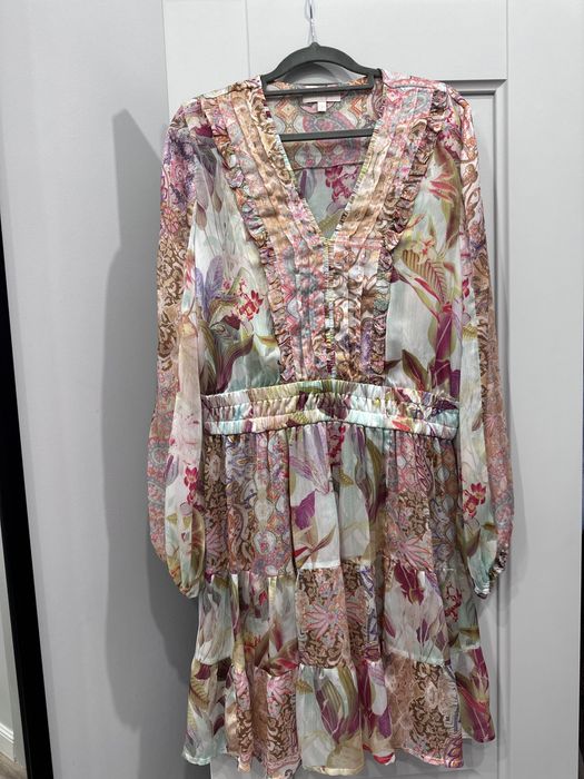 Продам платье от бренда Guess