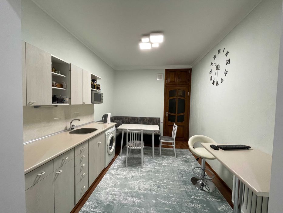 3-х комнатная Юнусабад-2(переделанная из 2-х комнатной)!