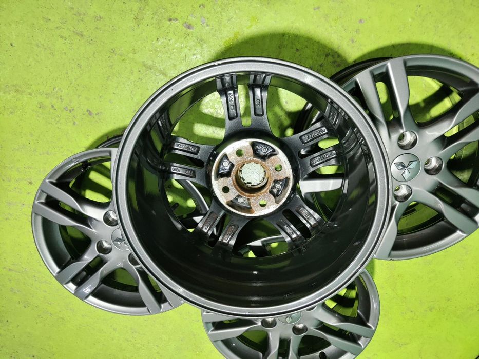 16 4x114.3 Mitsubishi лети джанти 4х114.3 мицубиши