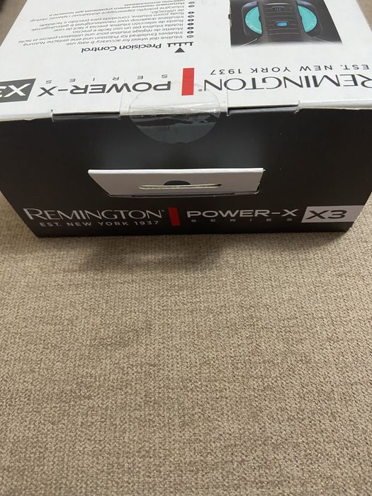 Aparat de tuns Remington Power X3  HC3000 nou la cutie