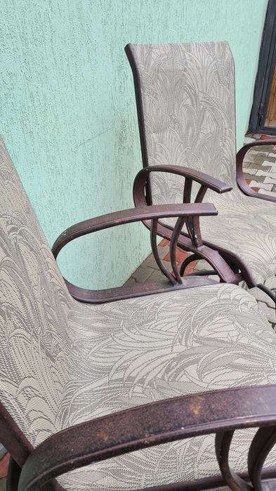 Vand 5 scaune de bar, din aluminiu, pentru exterior