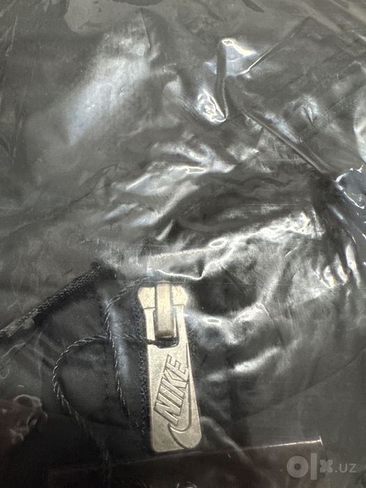 Ветровка мужская L-XL. NIKE.