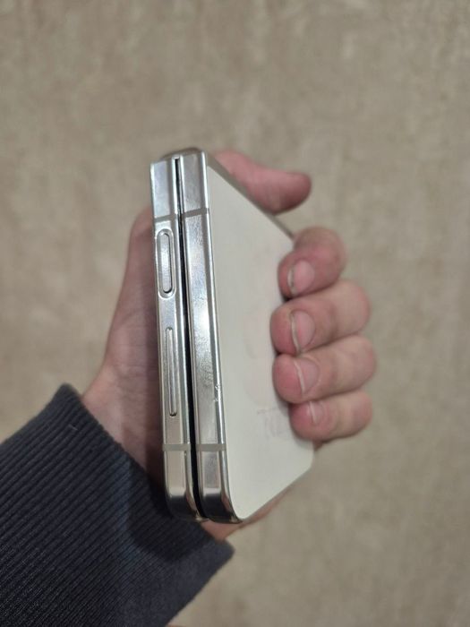 Samsung Z flip 5 Быстрая продажа