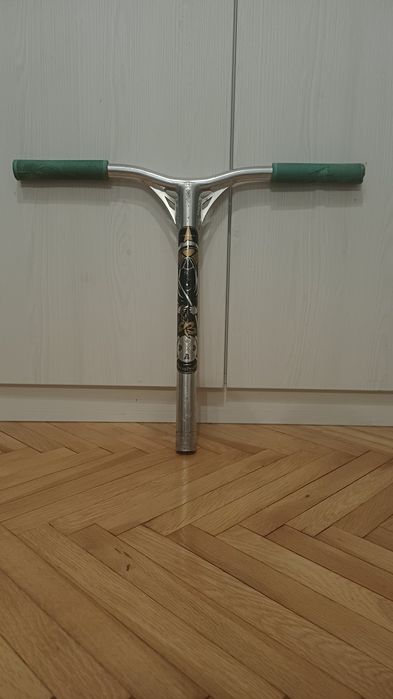 Кормило за тротинетка