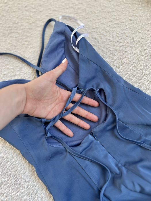 Rochie cu spatele gol pe corset