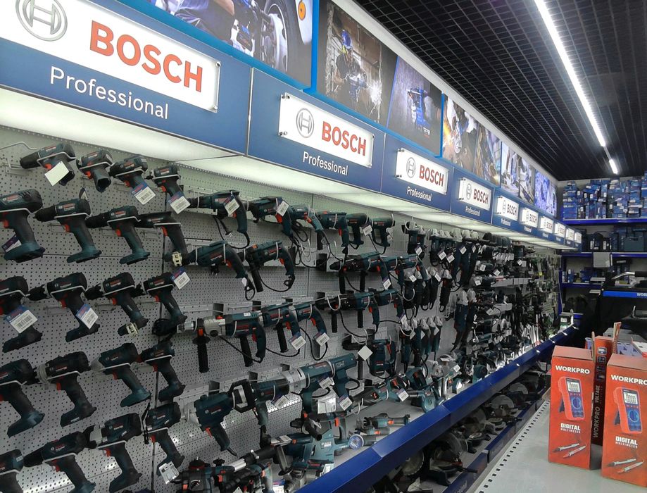 Электрическая газонокосилка 
Bosch ROTAK 32 + триммер Bosch 
EasyGrass