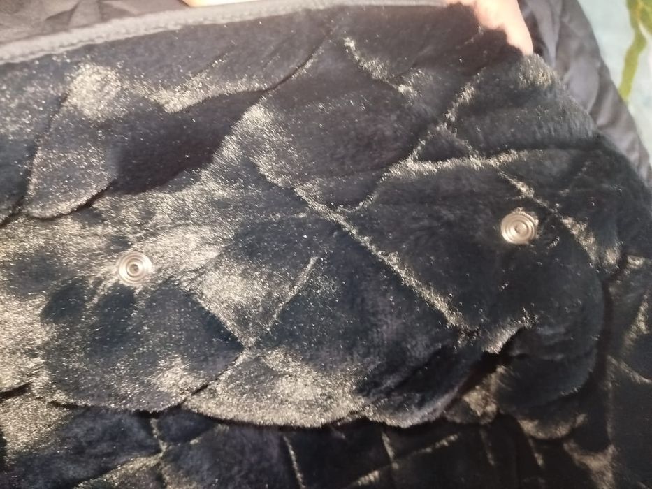 Продаю демисезонную куртку