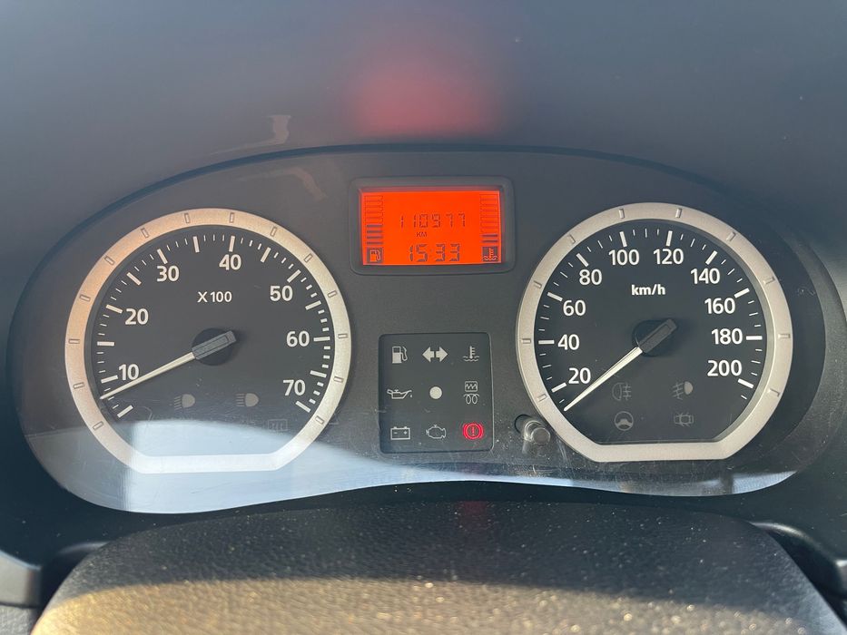 Vand Logan 1.6 benzina, 110.000 km !, Un singur Proprietar