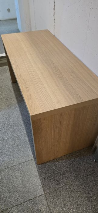 Birou Malm IKEA in stare foarte buna