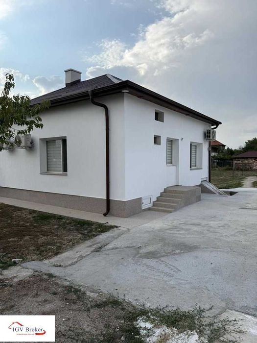 Дава се под наем Тристаен апартамент в София, Враждебна - 100 кв.м за 1000 € - Снимка #21