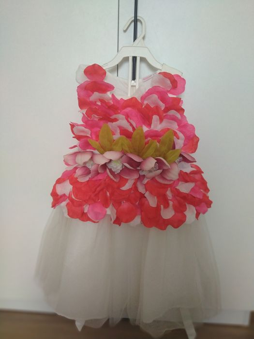 Продам детские платья