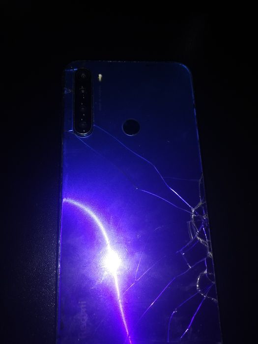 Продаю телефоны сотовый