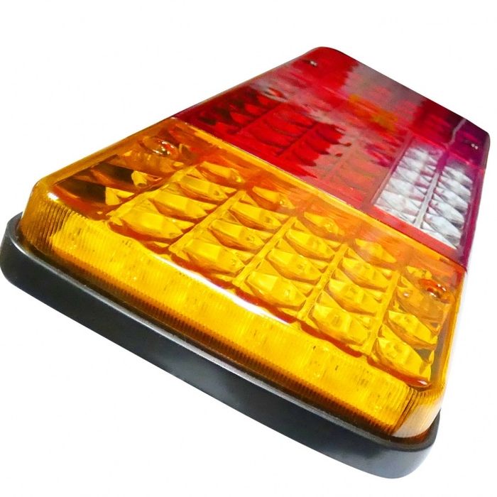 2 БРОЯ LED стопове 24V за камион ТИР Стопове 24 Волта