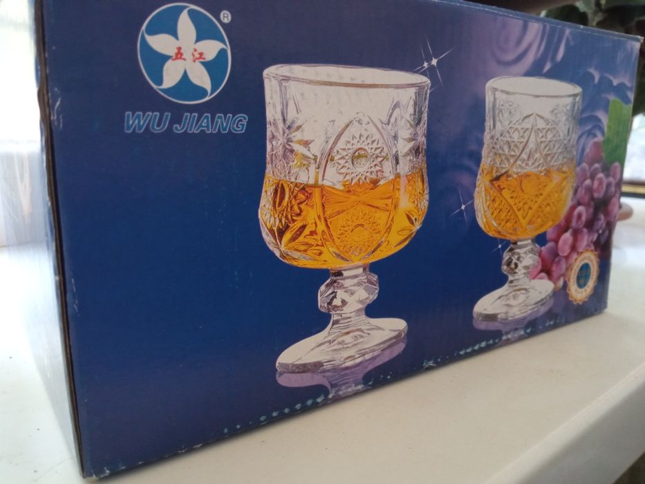 Продам набор хрустальных бокалов