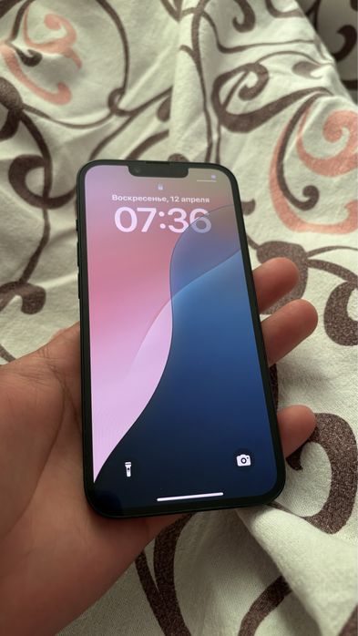 Продам айфон 14 с коробкой