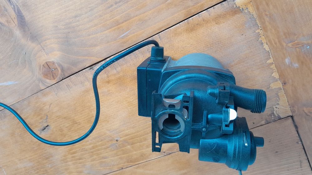 Pompă Grondfos recirculare