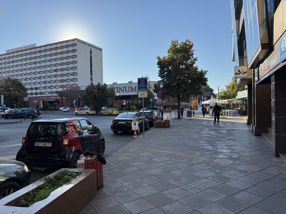 Продава се Тристаен апартамент в Пловдив, Център - 136 кв.м за 1662 €/кв.м - Снимка #2